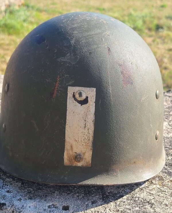 2ND INFANTRY DIVISION CHAPLAIN'S COMBAT HELMET - Image 3