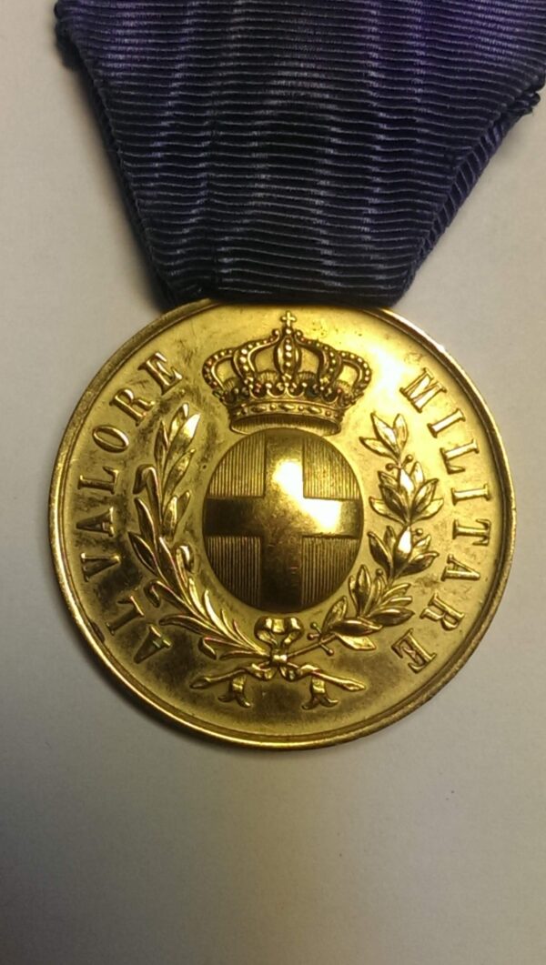 Italian  Medal of Valor Gold /highest class(WW2) - Image 2