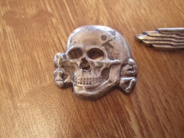 SS Insignia - Image 3